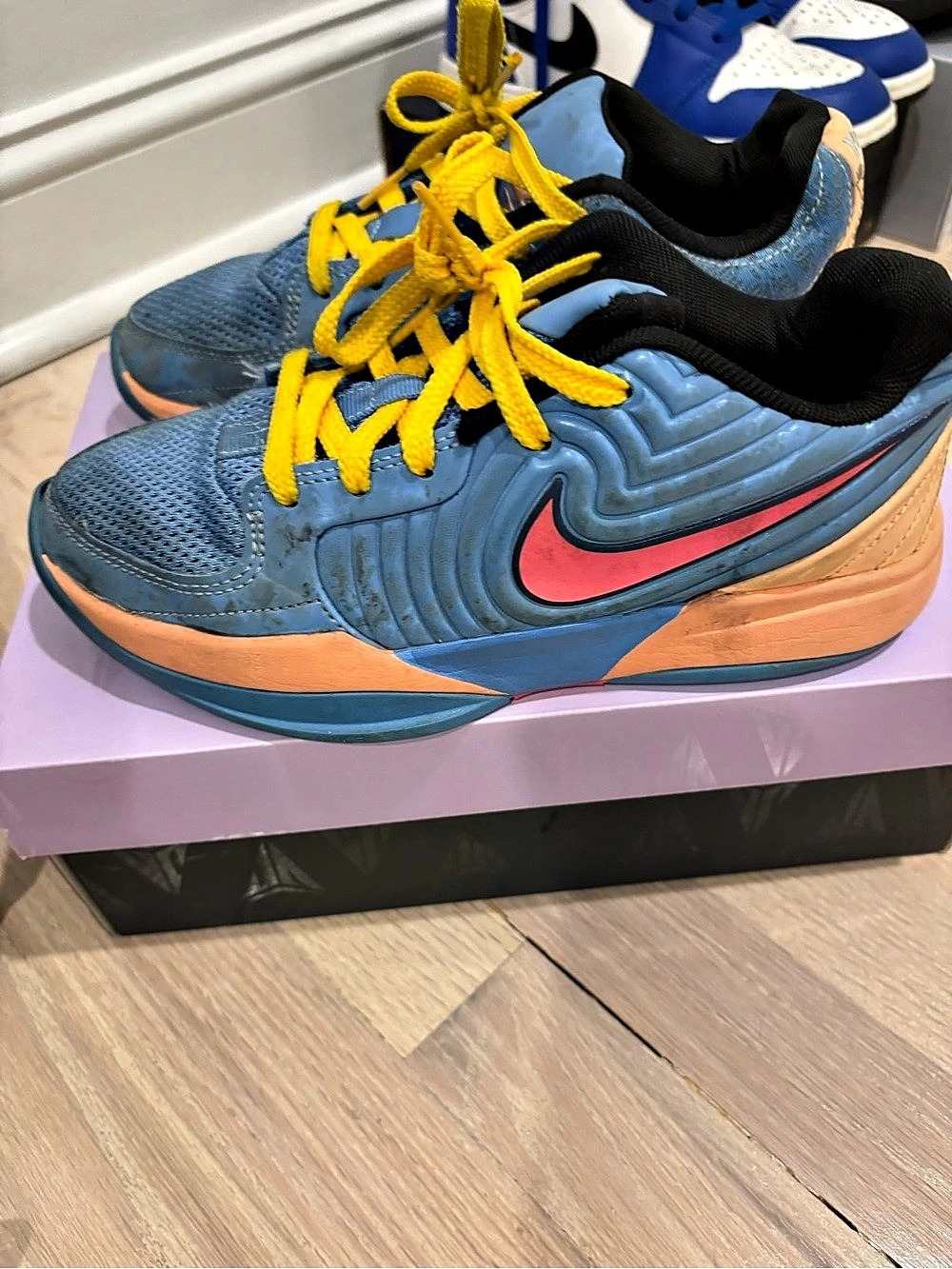 Nike 12:AM Kids Sneakers Blue & Orange size 5